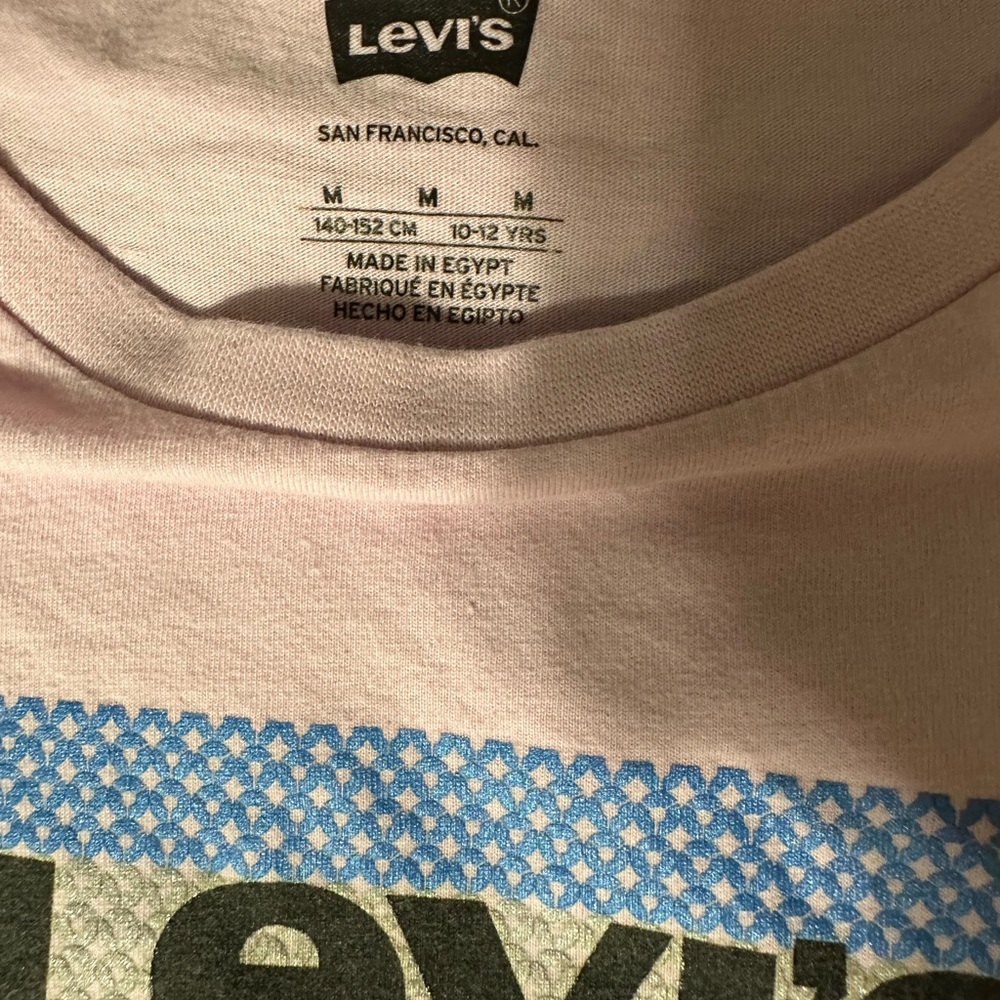 Levi’s tee 10/12 - Picture 2 of 2